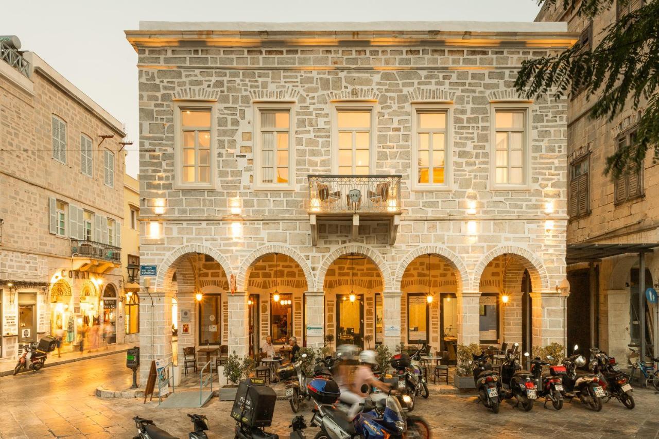Syros Soul Luxury Suites Ermoupoli Ngoại thất bức ảnh