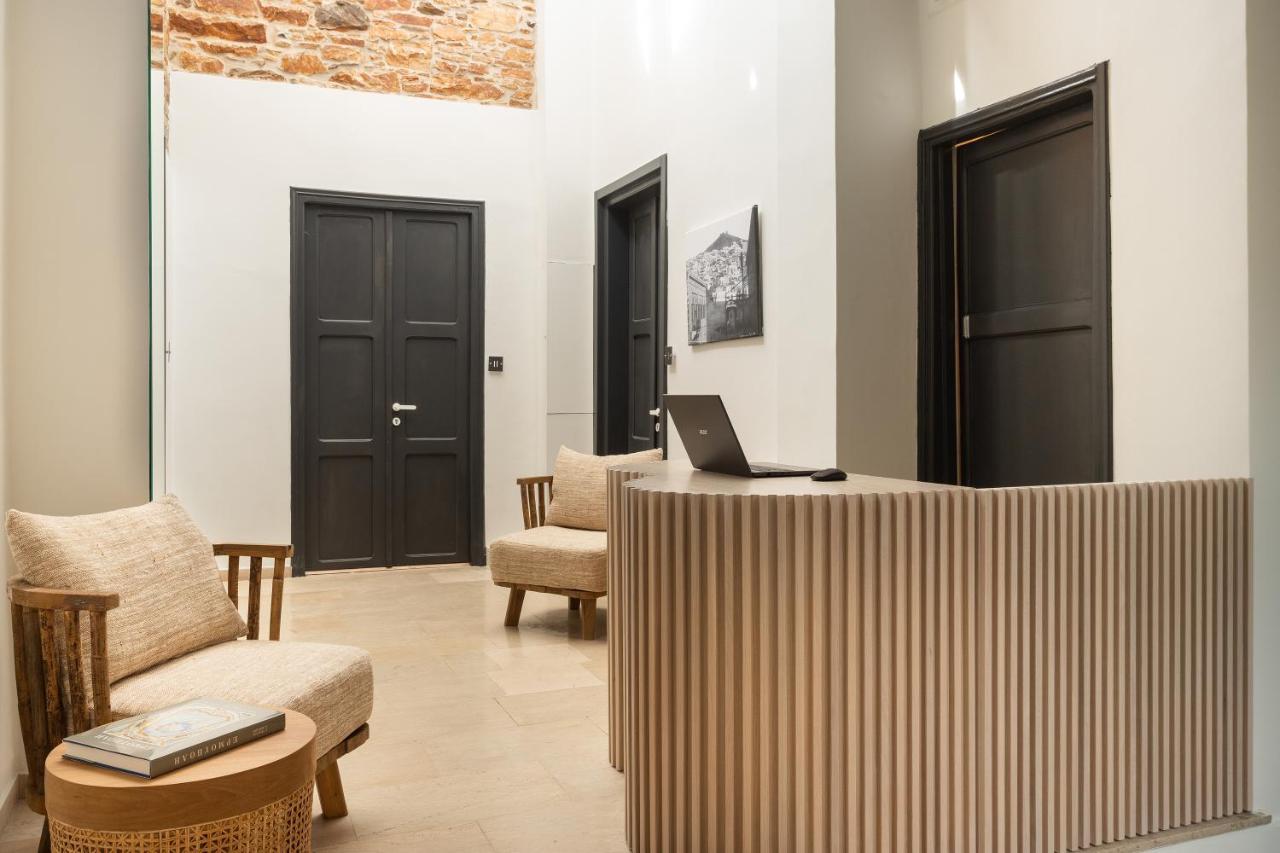 Syros Soul Luxury Suites Ermoupoli Ngoại thất bức ảnh