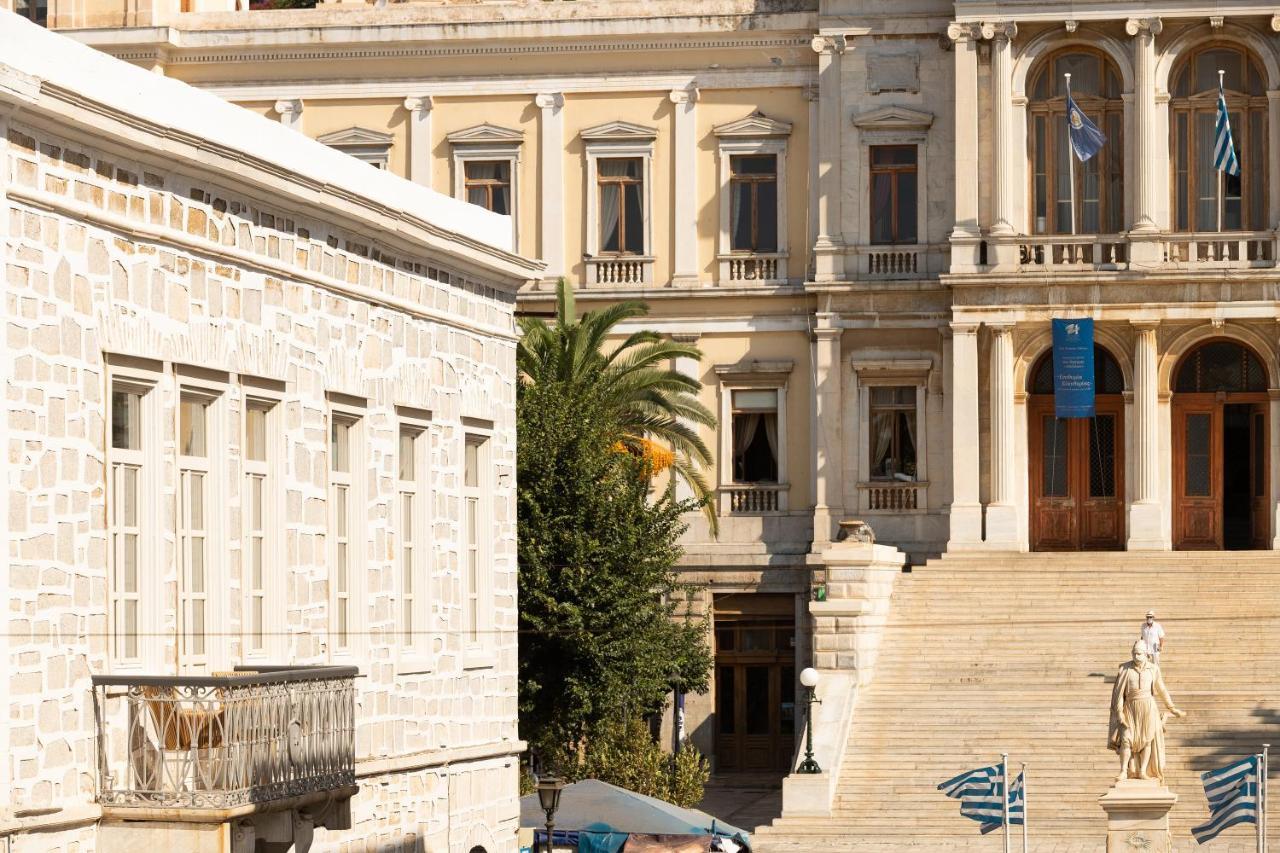 Syros Soul Luxury Suites Ermoupoli Ngoại thất bức ảnh