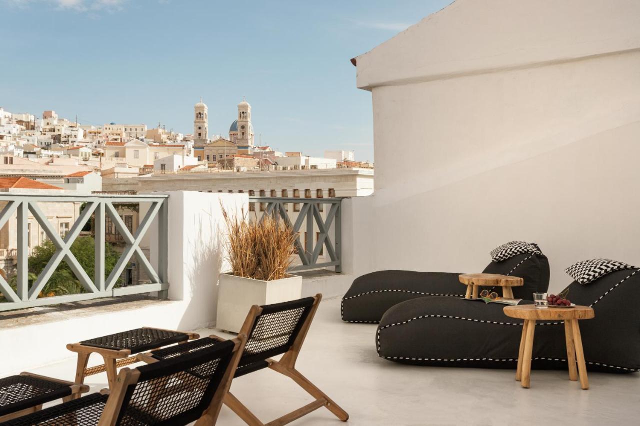 Syros Soul Luxury Suites Ermoupoli Ngoại thất bức ảnh