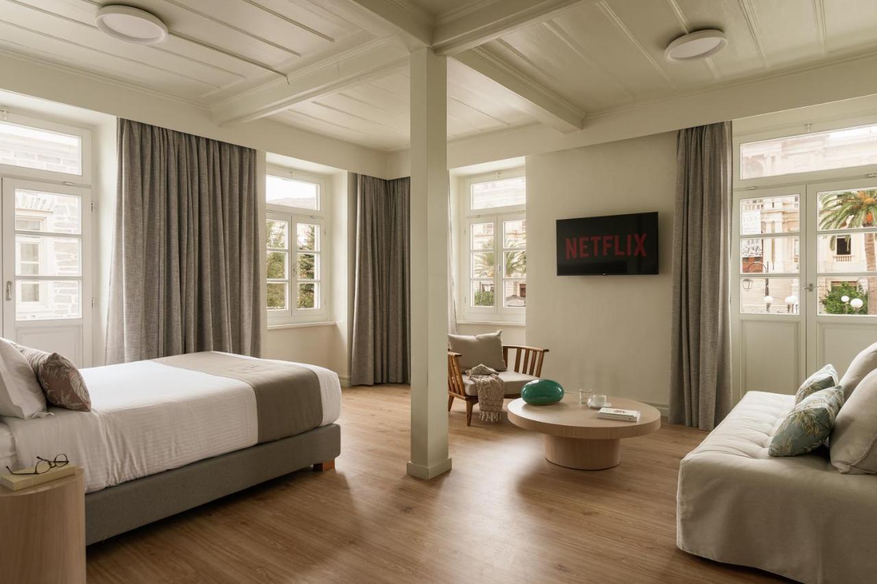 Syros Soul Luxury Suites Ermoupoli Ngoại thất bức ảnh